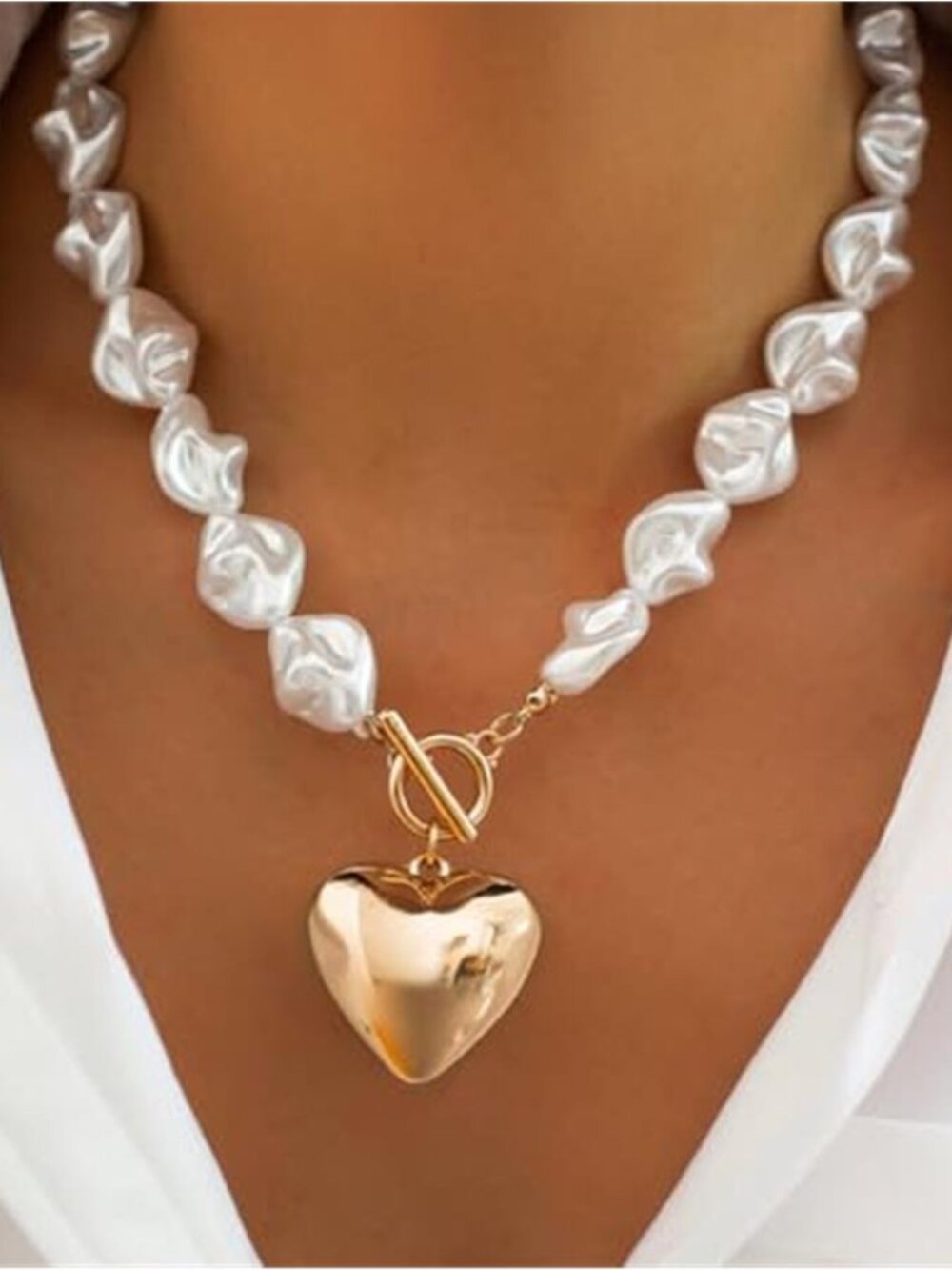 Chunky Pearl Heart Pendant Necklace Gold Tone Boho Toggle Statement